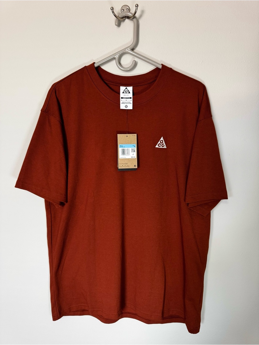 Nike ACG size M New Men's Short-Sleeve Tee - Rust
